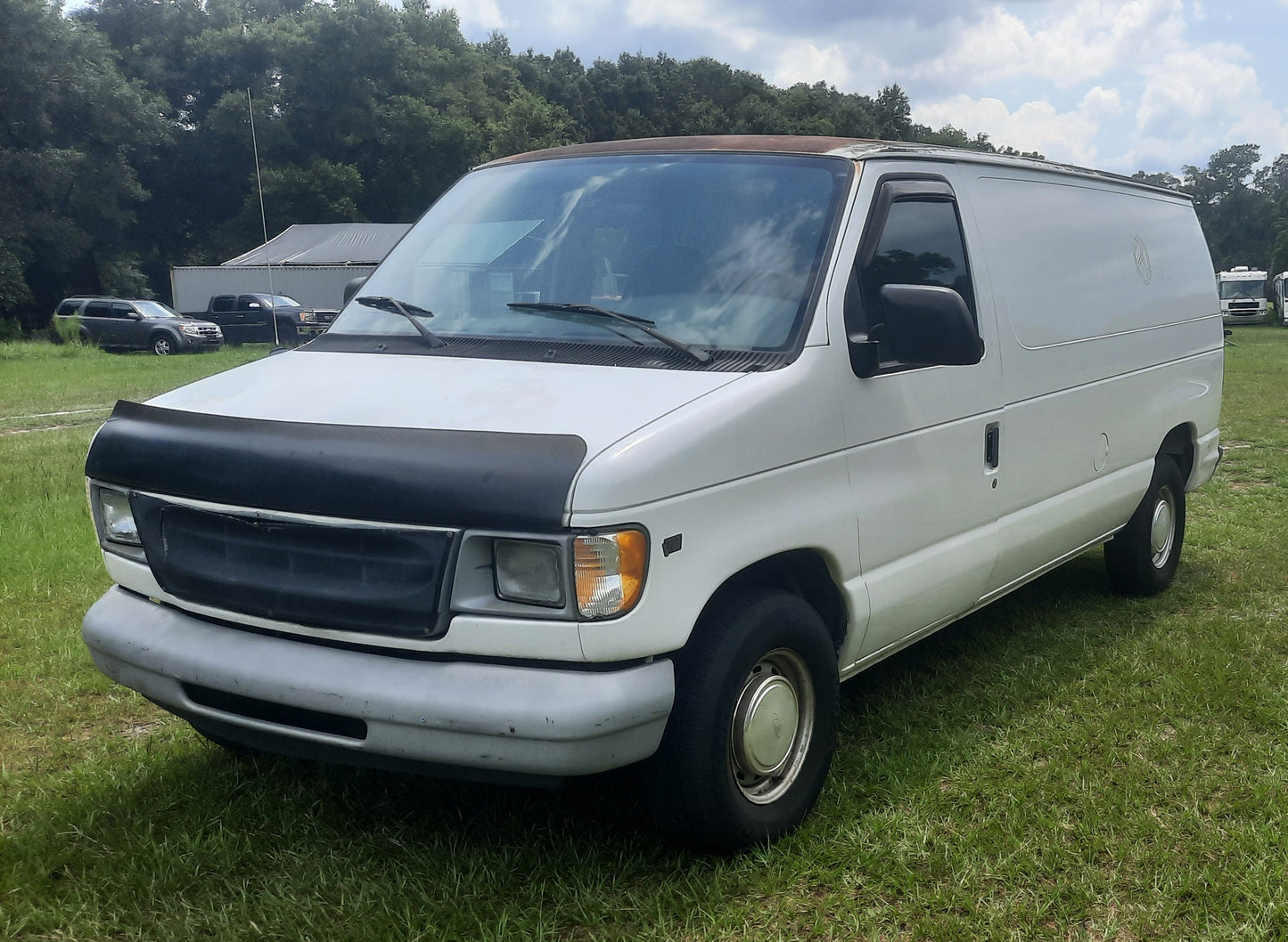 2000 Ford E-150 CARGO VAN with tow package
